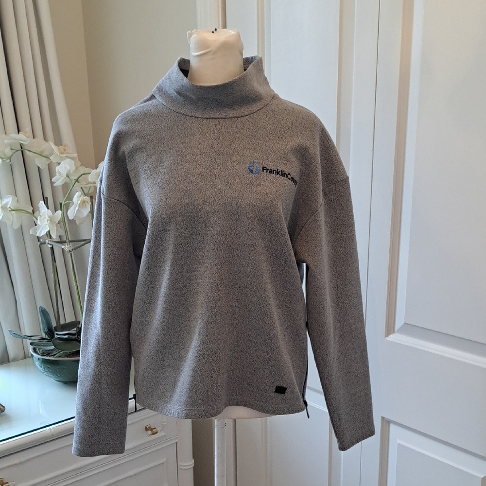 NWOT OGIO Womens Performance Activewear/Golf Grey Pullover Funnel‎ Neck SM